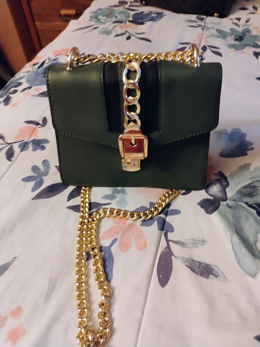 Green Leatherette Crossbody Bag with Gold Chain - Picture 2 of 6